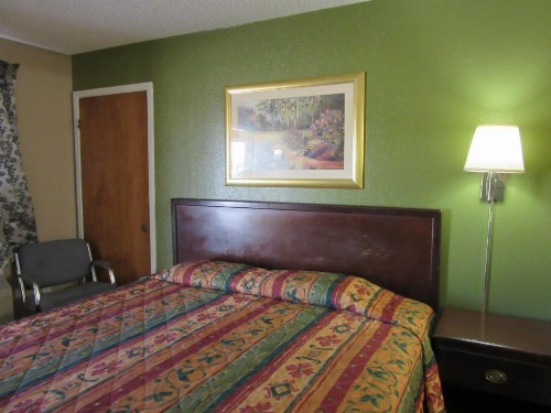 Americas Best Value Inn - Abilene - image 9