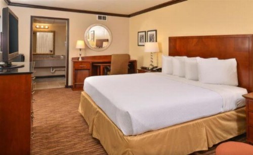 Kiva Hotel Abilene - image 13