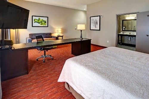 Hampton Inn and Suites Ada - image 27