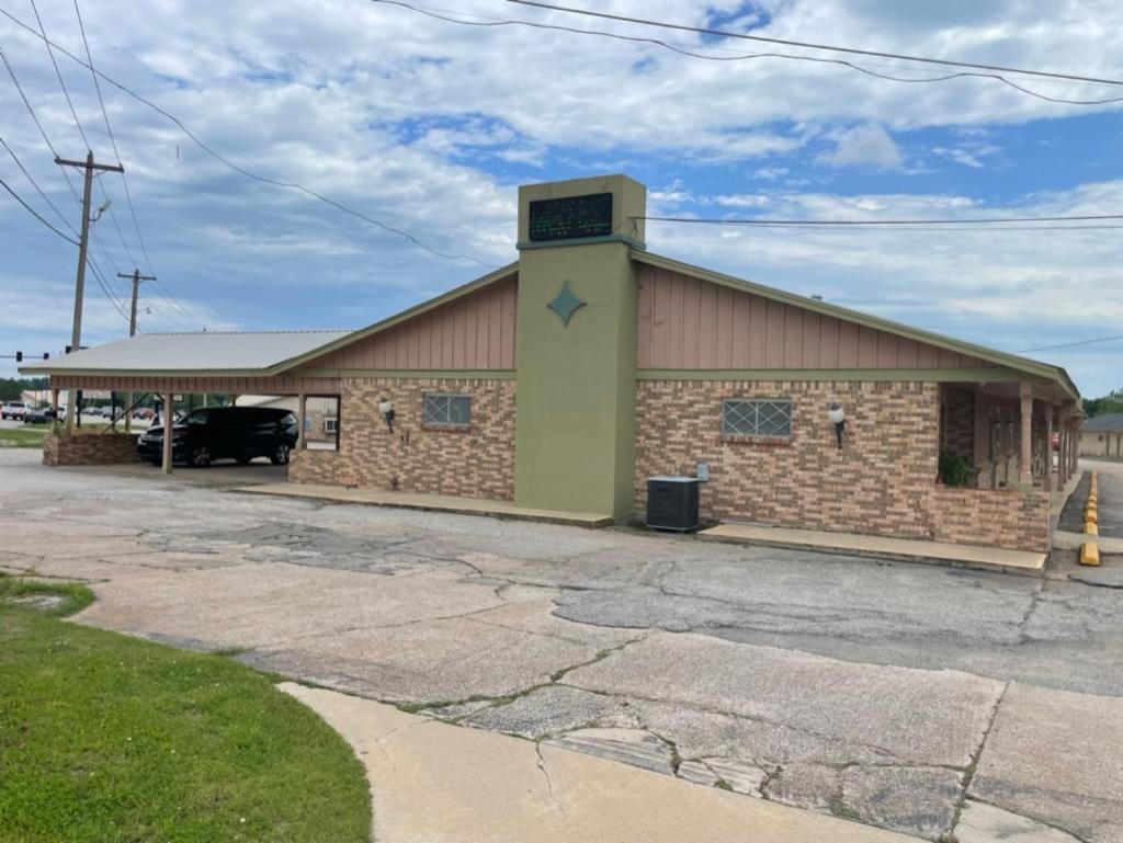 village inn - image 6