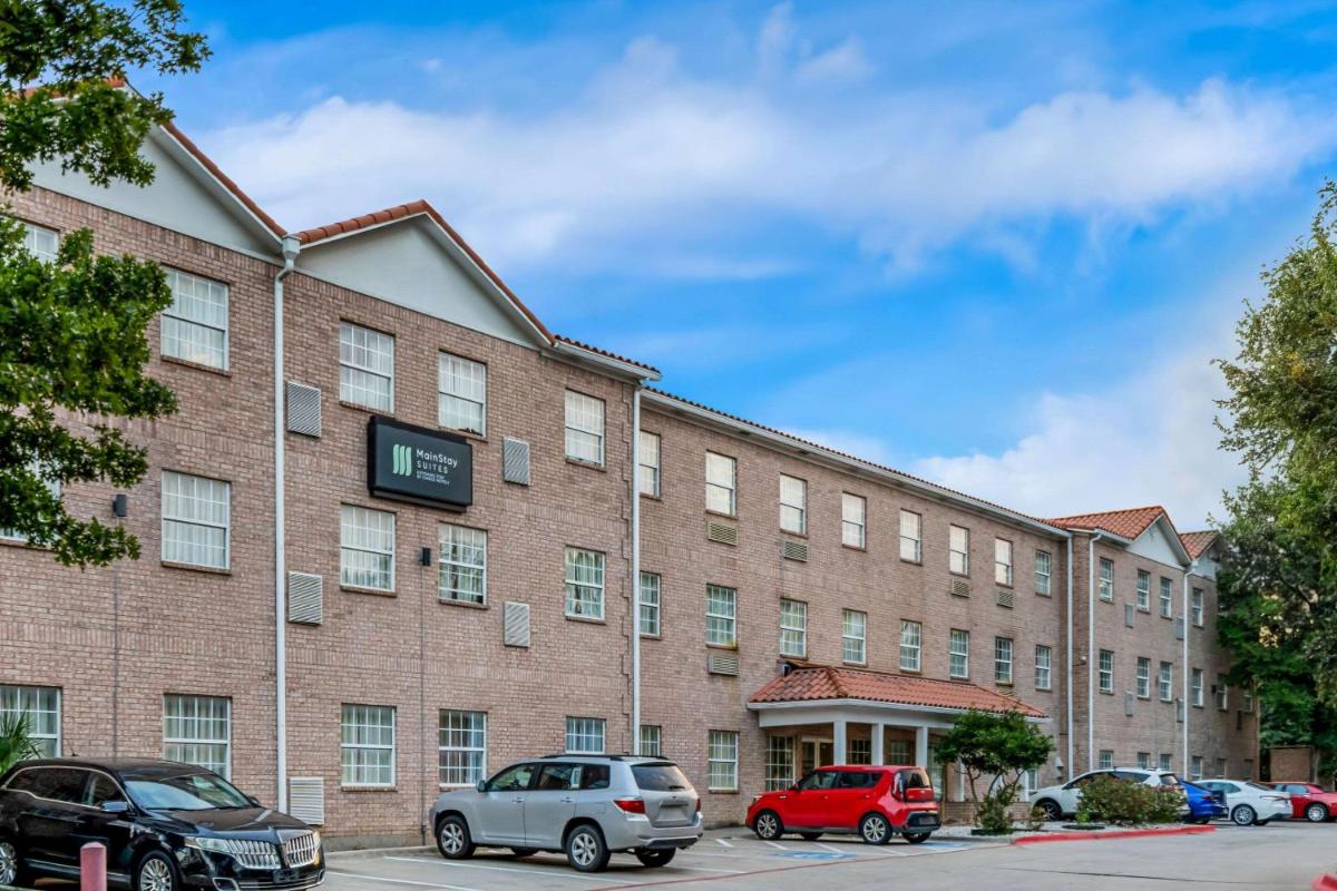MainStay Suites - main image