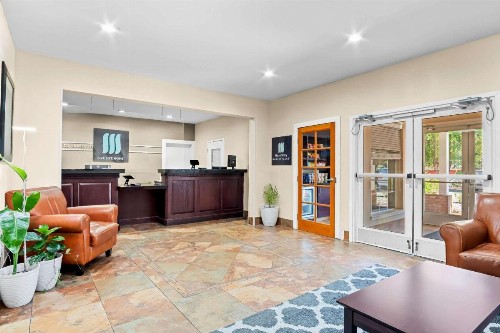 MainStay Suites - image 19