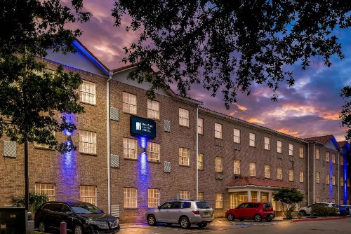 MainStay Suites - image 27