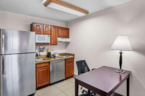 MainStay Suites - image 30