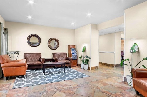 MainStay Suites - image 31