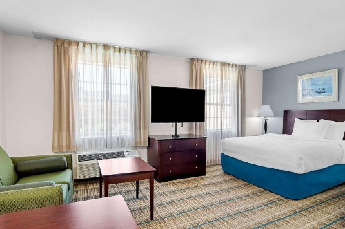 MainStay Suites - image 36