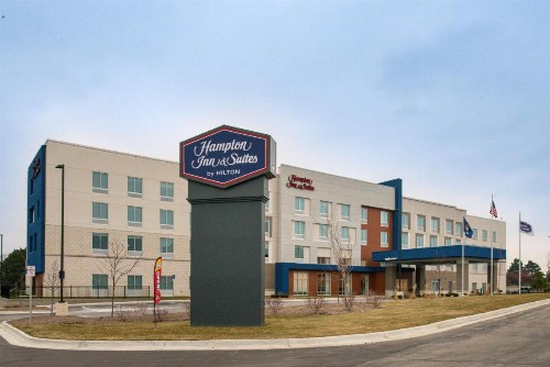Hampton Inn & Suites Adrian MI
