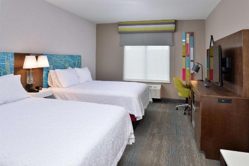 Hampton Inn & Suites Adrian MI - image 13
