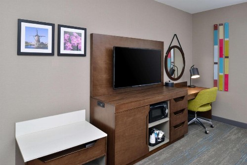 Hampton Inn & Suites Adrian MI - image 25