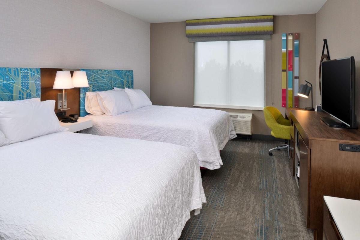 Hampton Inn & Suites Adrian MI - image 3