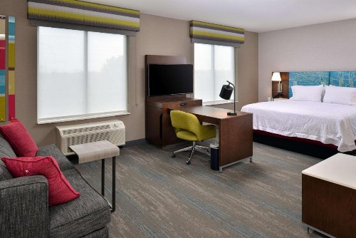 Hampton Inn & Suites Adrian MI - image 30