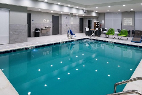 Hampton Inn & Suites Adrian MI - image 33