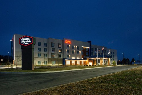 Hampton Inn & Suites Adrian MI - image 36