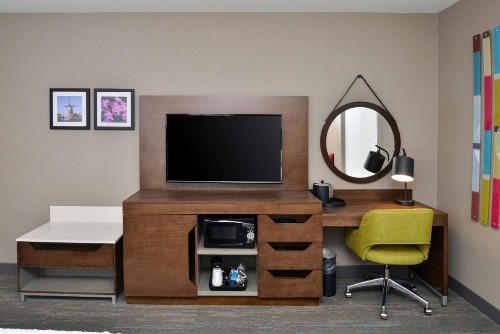 Hampton Inn & Suites Adrian MI - image 49