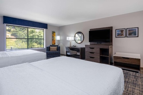 Hampton Inn & Suites Agoura Hills - image 28