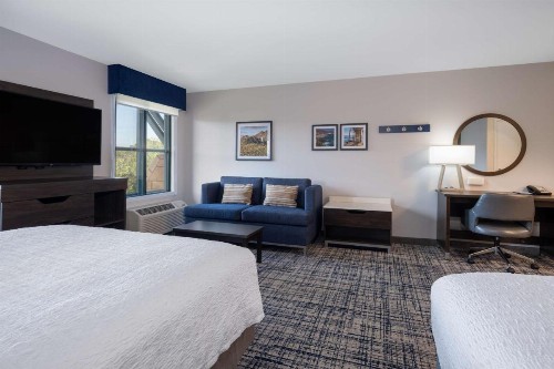 Hampton Inn & Suites Agoura Hills - image 43
