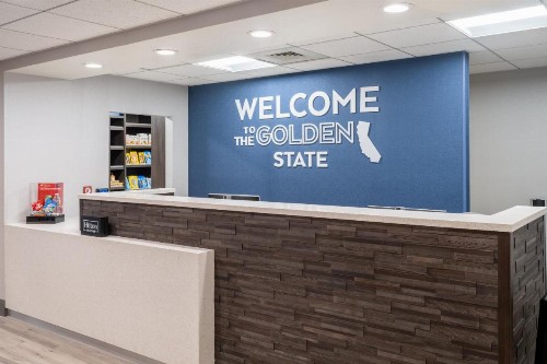 Hampton Inn & Suites Agoura Hills - image 48