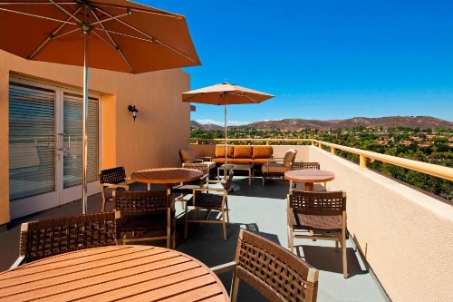 Sheraton Agoura Hills Hotel - image 27