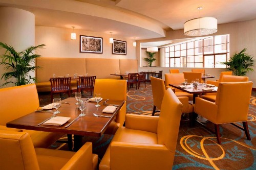 Sheraton Agoura Hills Hotel - image 37