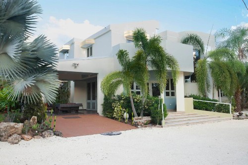 A La Bella Noni Bed & Breakfast - image 3
