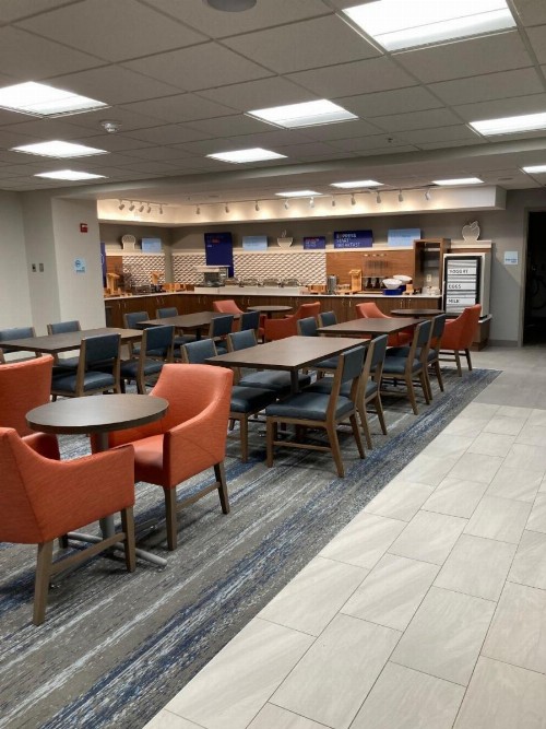 DoubleTree by Hilton Akron/Fairlawn - image 21