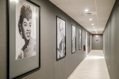 Blu-Tique Hotel - image 3
