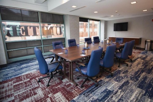 Blu-Tique Hotel - image 35
