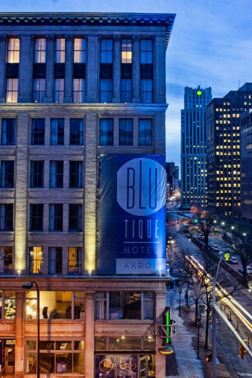Blu-Tique Hotel - image 36