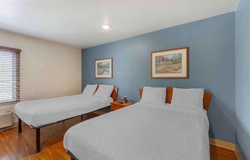 Woodspring Suites Akron - image 15