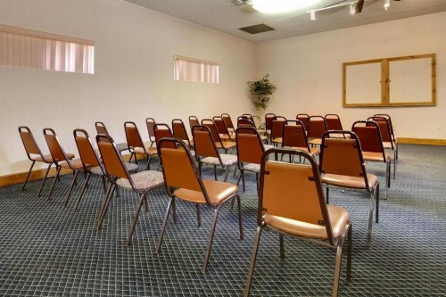 Americas Best Value Inn Alachua - image 6