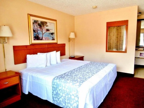 Americas Best Value Inn Alachua - image 9