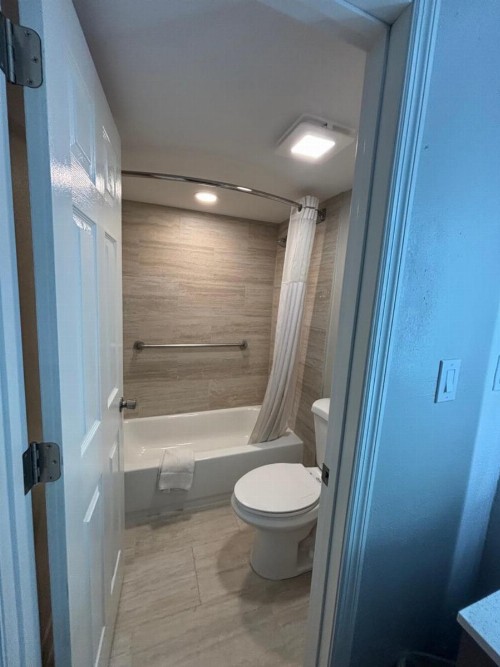 Travelodge by Wyndham Alachua - image 25