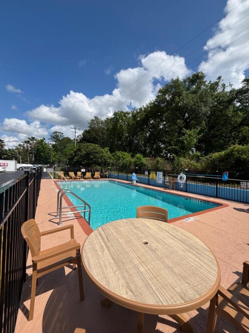 Travelodge by Wyndham Alachua - image 41