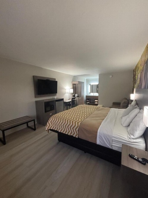 Travelodge by Wyndham Alachua - image 42