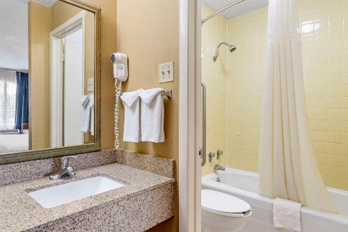 Quality Inn I-75 at Exit 399 - image 18