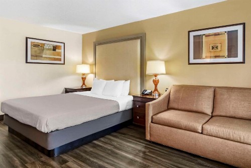Quality Inn I-75 at Exit 399 - image 20