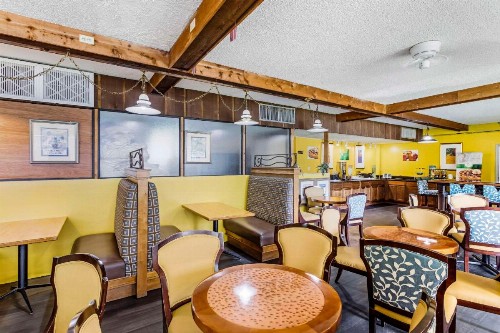 Quality Inn I-75 at Exit 399 - image 25