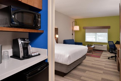 Holiday Inn Express & Suites Alachua - Gainesville Area an IHG Hotel - image 20