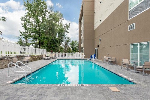 Holiday Inn Express & Suites Alachua - Gainesville Area an IHG Hotel - image 3