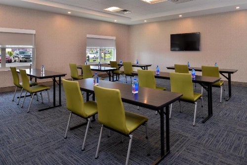 Holiday Inn Express & Suites Alachua - Gainesville Area an IHG Hotel - image 33