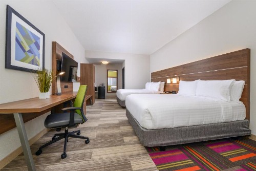 Holiday Inn Express & Suites Alachua - Gainesville Area an IHG Hotel - image 4