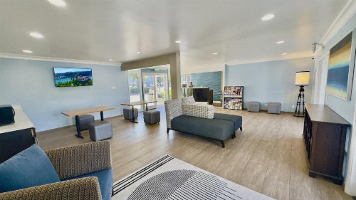 Marina Village Inn - image 19