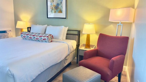 Marina Village Inn - image 2