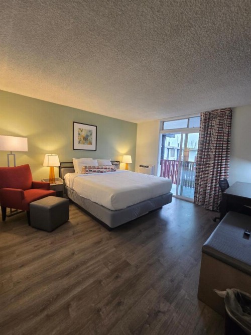 Marina Village Inn - image 27