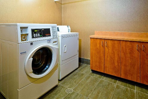 Hawthorn Suites by Wyndham-Oakland/Alameda - image 25