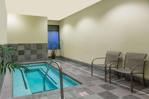 Hawthorn Suites by Wyndham-Oakland/Alameda - image 30