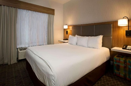 Hawthorn Suites by Wyndham-Oakland/Alameda - image 40