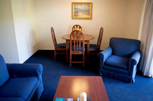 Coral Reef Inn & Condo Suites - image 19