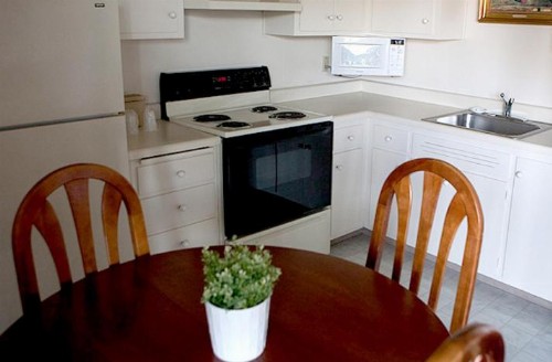 Coral Reef Inn & Condo Suites - image 21