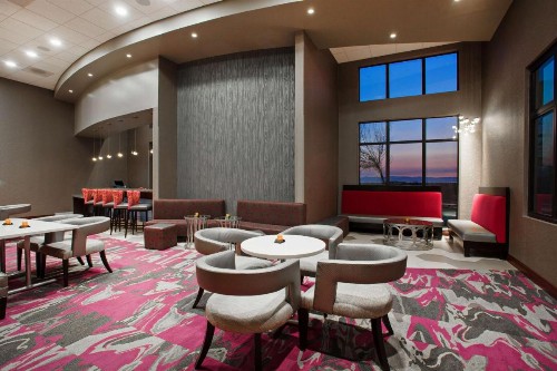 Hampton Inn & Suites Oakland Airport-Alameda - image 28
